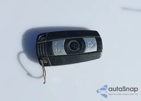 2006 BMW 325I z USA, uszkodzony, nr VIN WBAVB13536KX48622